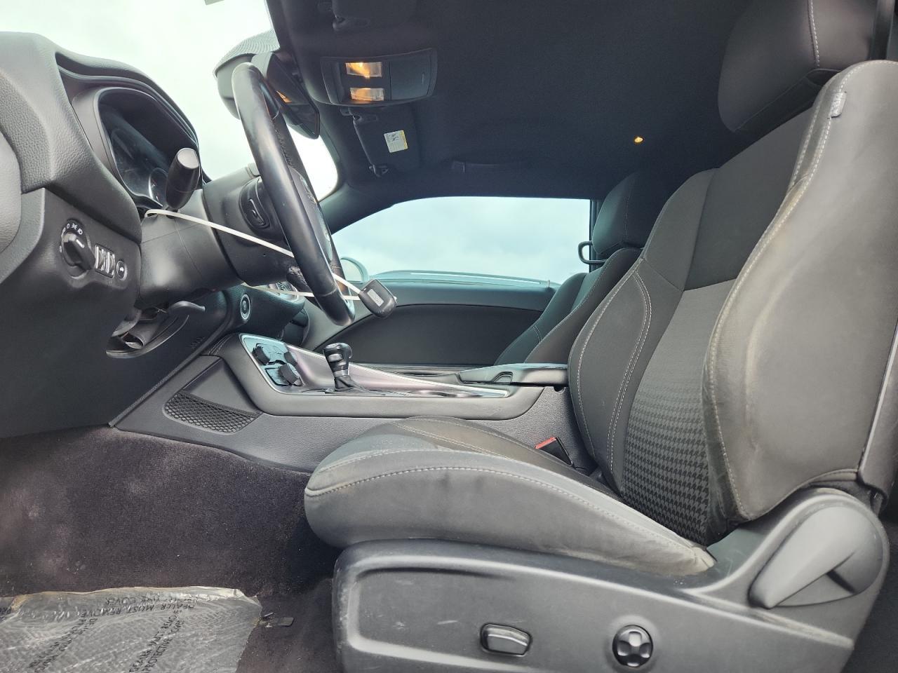 2016 Dodge Challenger Sxt - Image 7