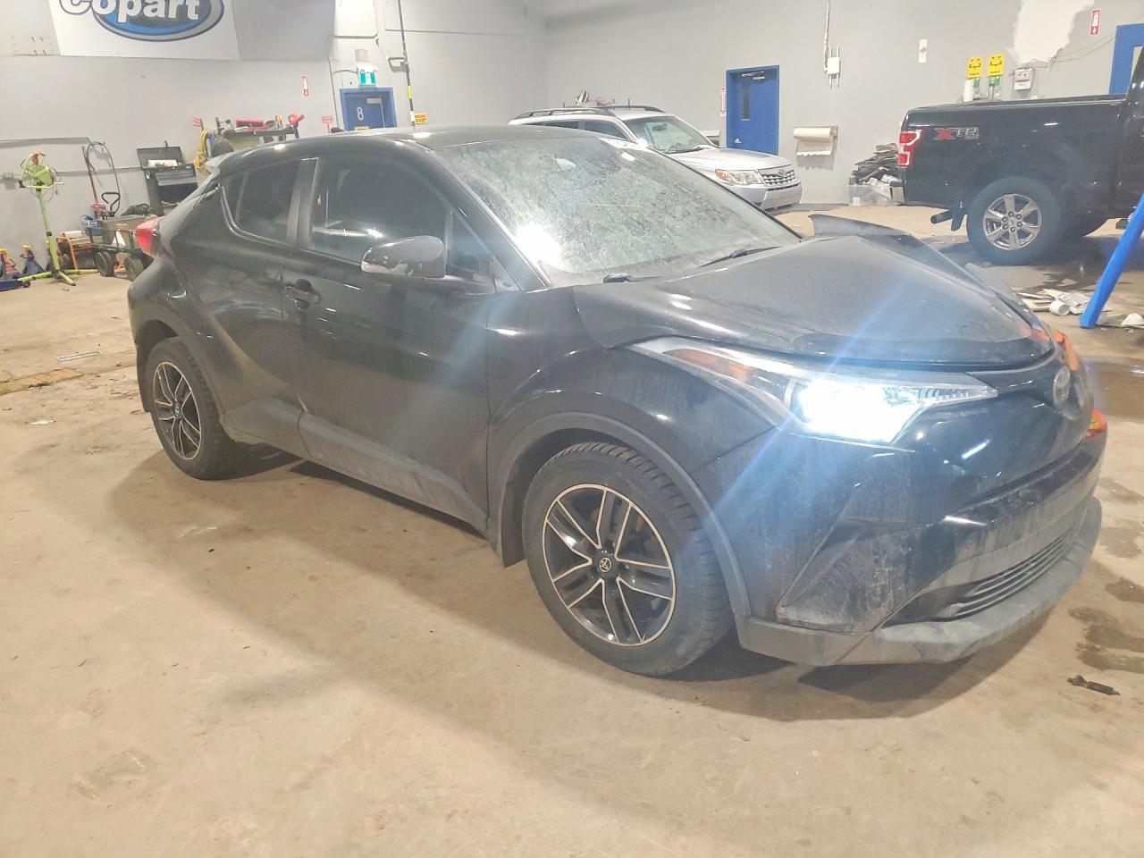 2018 Toyota C-Hr Xle - Image 4