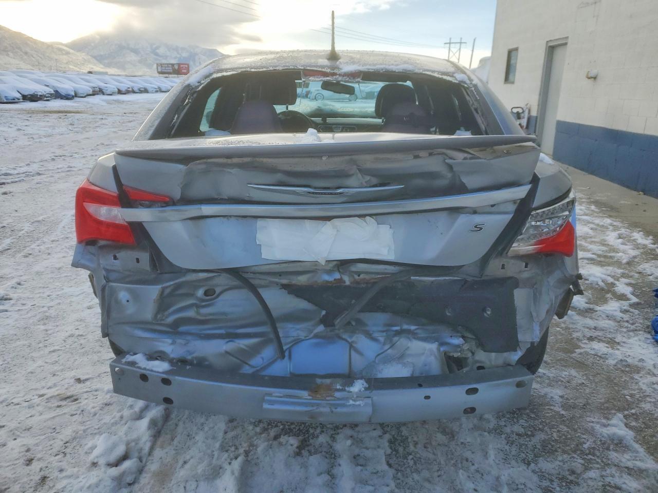 2014 Chrysler 200 Touring - Image 6