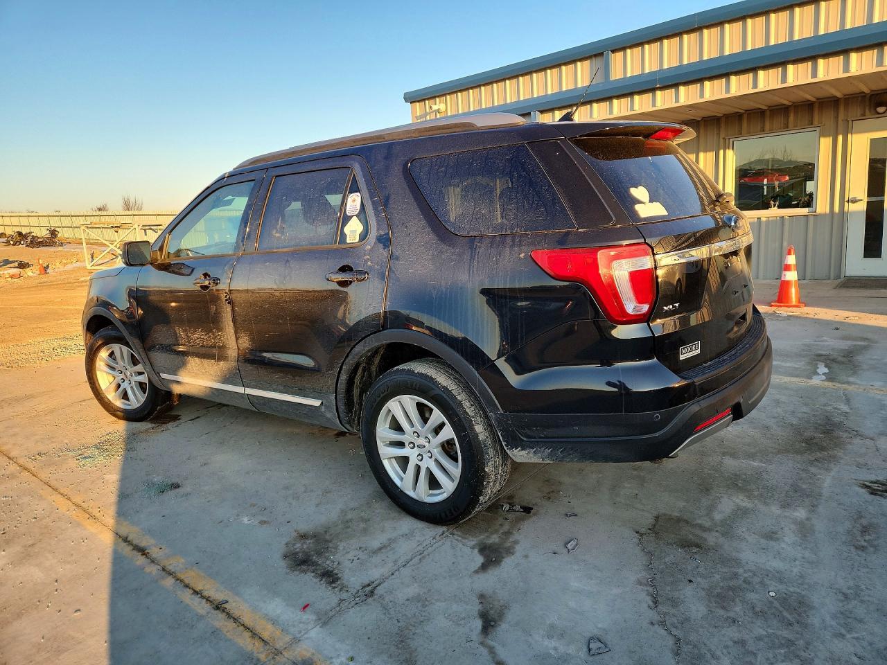 2019 Ford Explorer Xlt - Фото 2