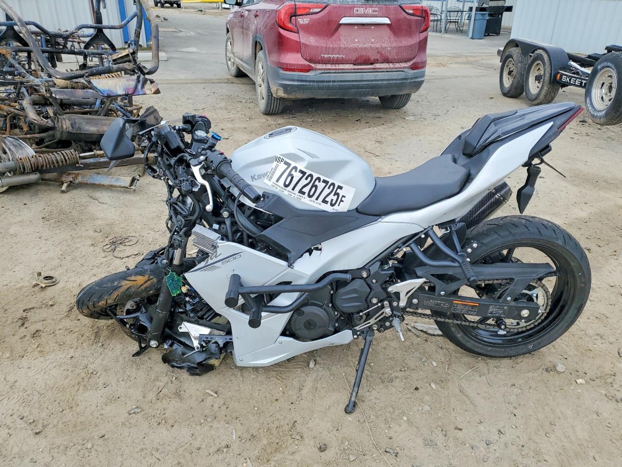 2024 Kawasaki Ex500 - Фото 3