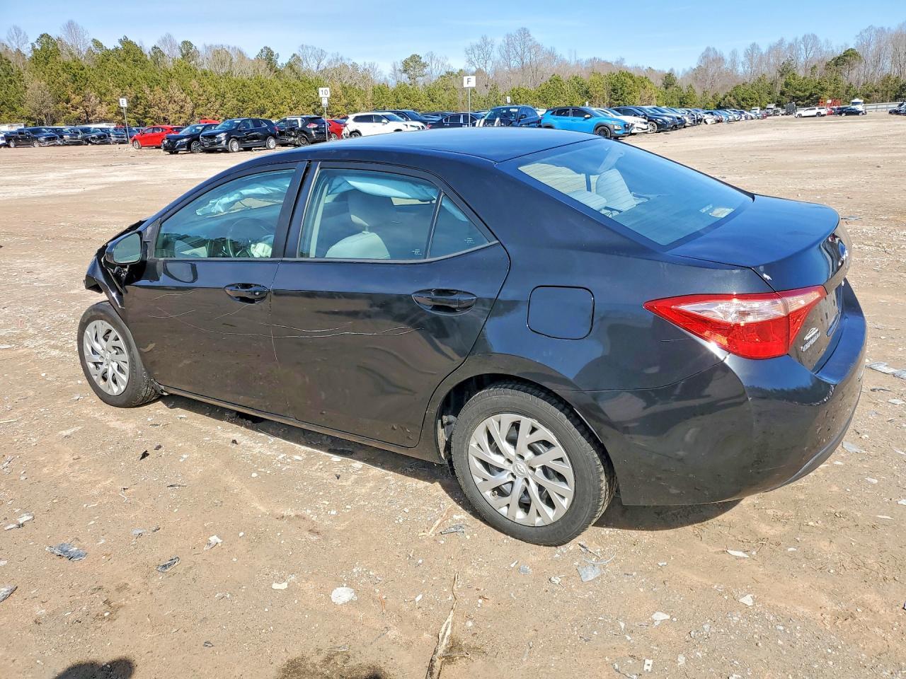 2018 Toyota Corolla - Фото 2