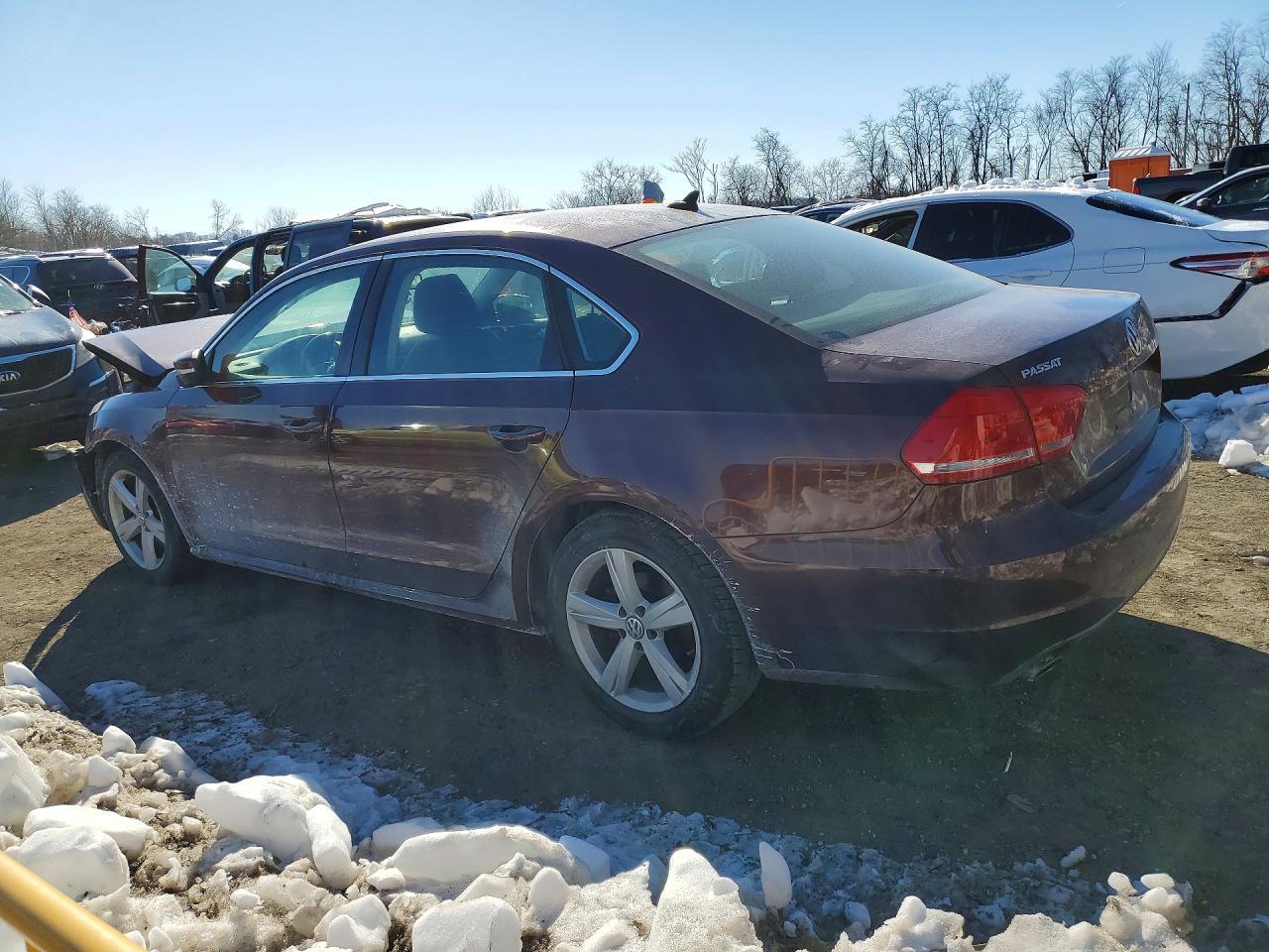 2013 Volkswagen Passat Se - Фото 2