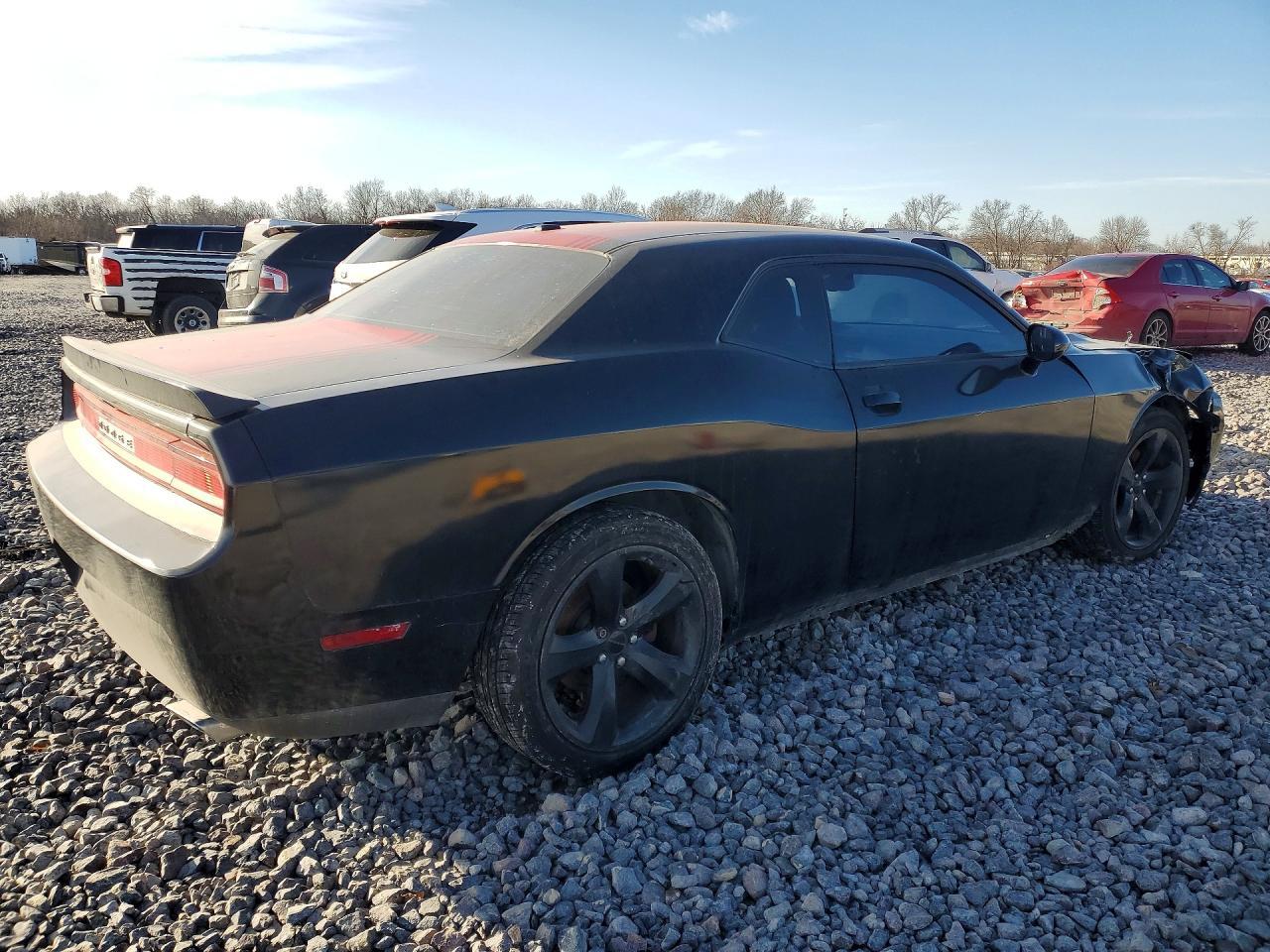 2013 Dodge Challenger Sxt - Фото 3