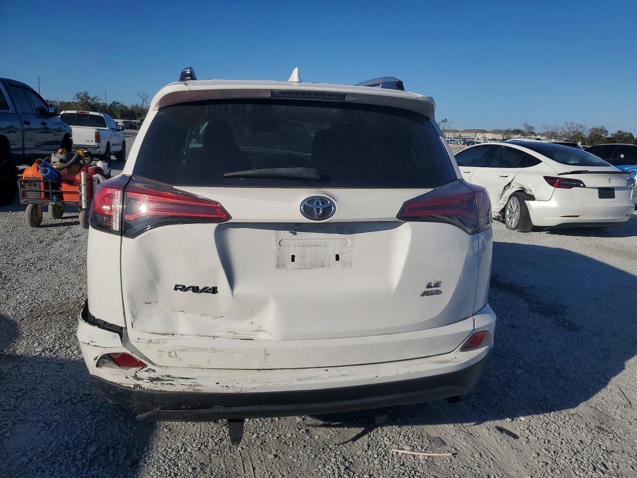 2018 Toyota Rav4 Le - Фото 6