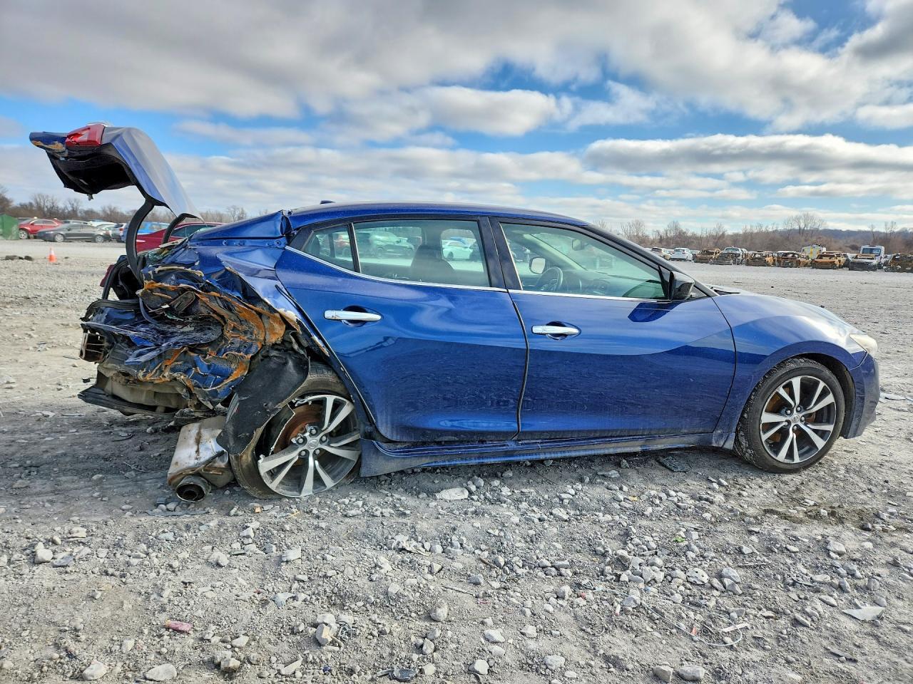 2017 Nissan Maxima 3.5S - Image 3