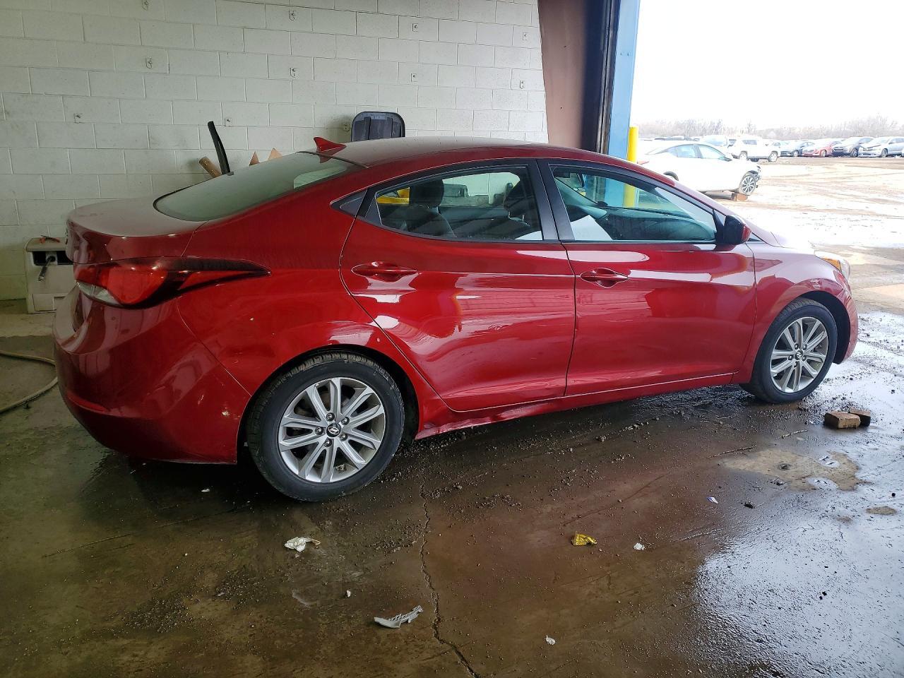 2014 Hyundai Elantra - Image 3