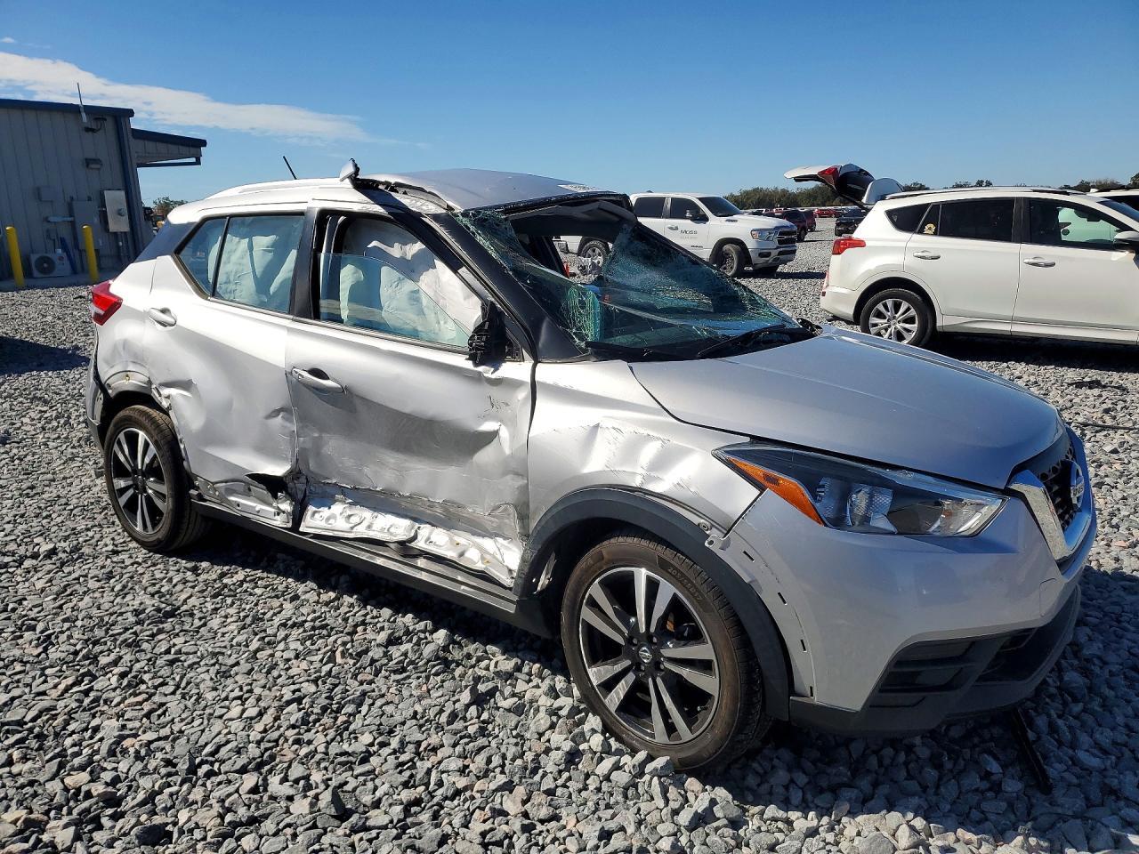 2019 Niss Kicks S - Image 4