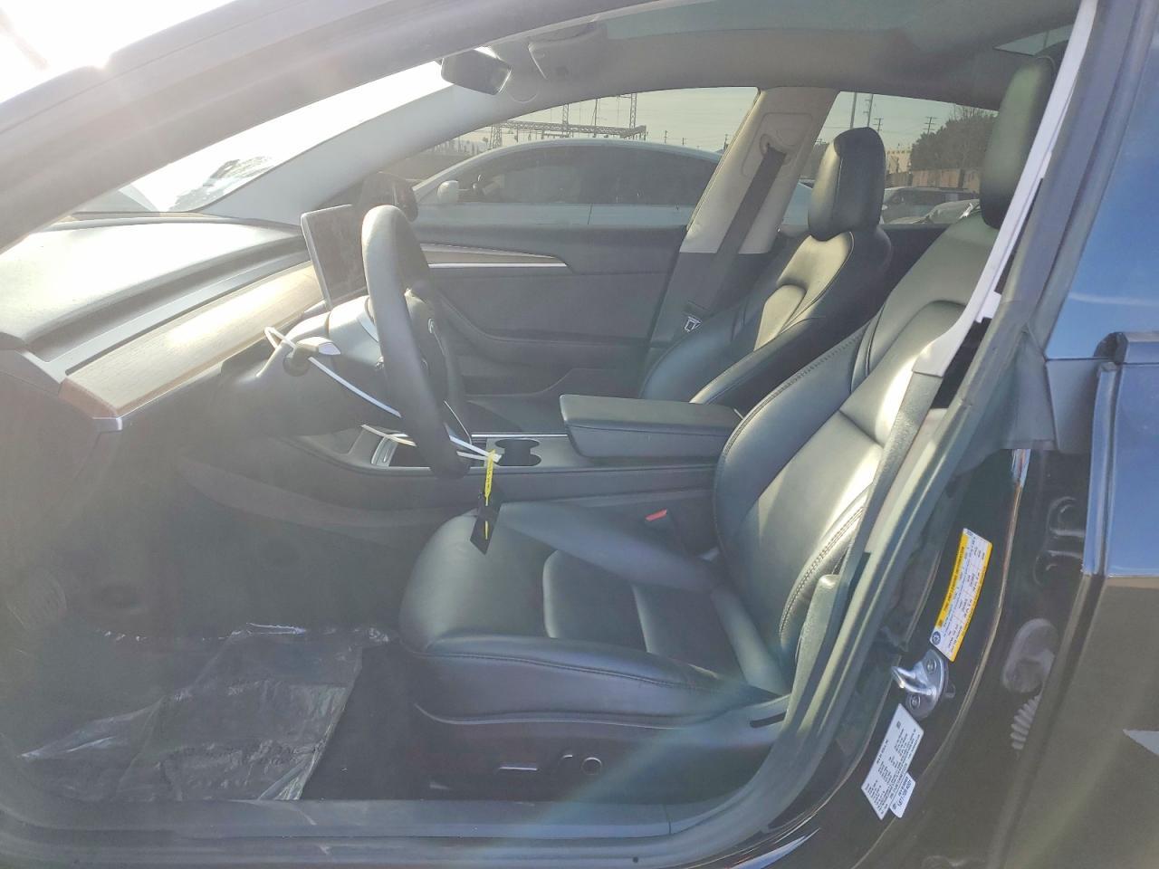 2022 Tesla Model 3 - Фото 7