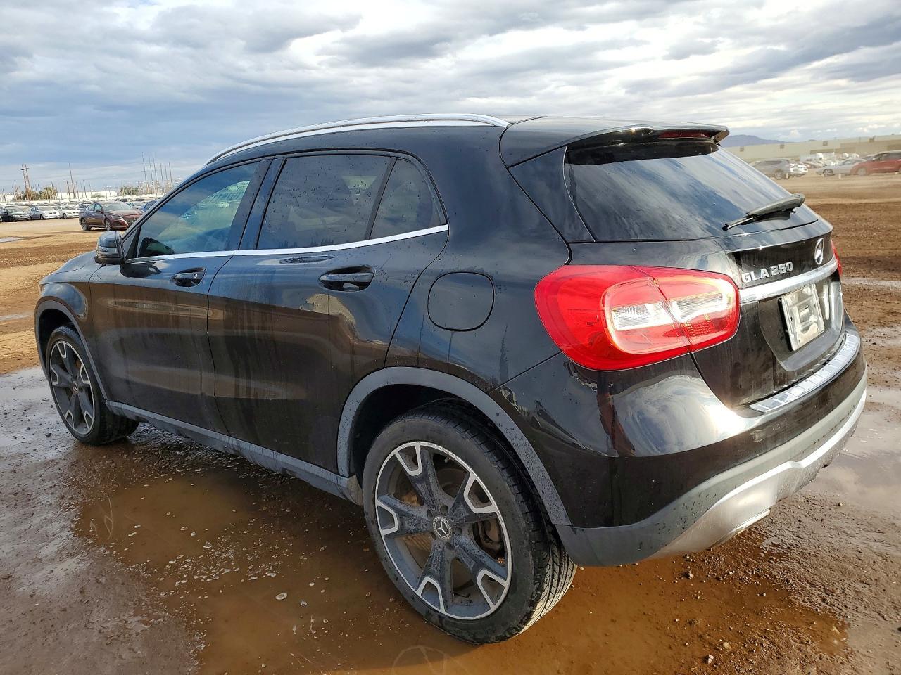 2020 Mercedes-Benz Gla 250 - Image 2