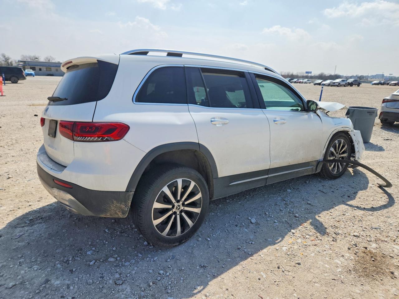 2021 Mercedes-Benz Glb 250 - Image 3