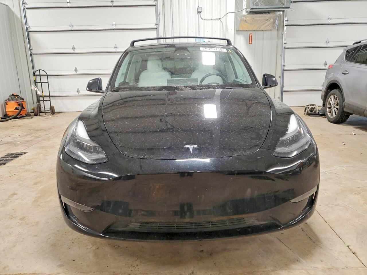 2022 Tesla Model Y - Image 5