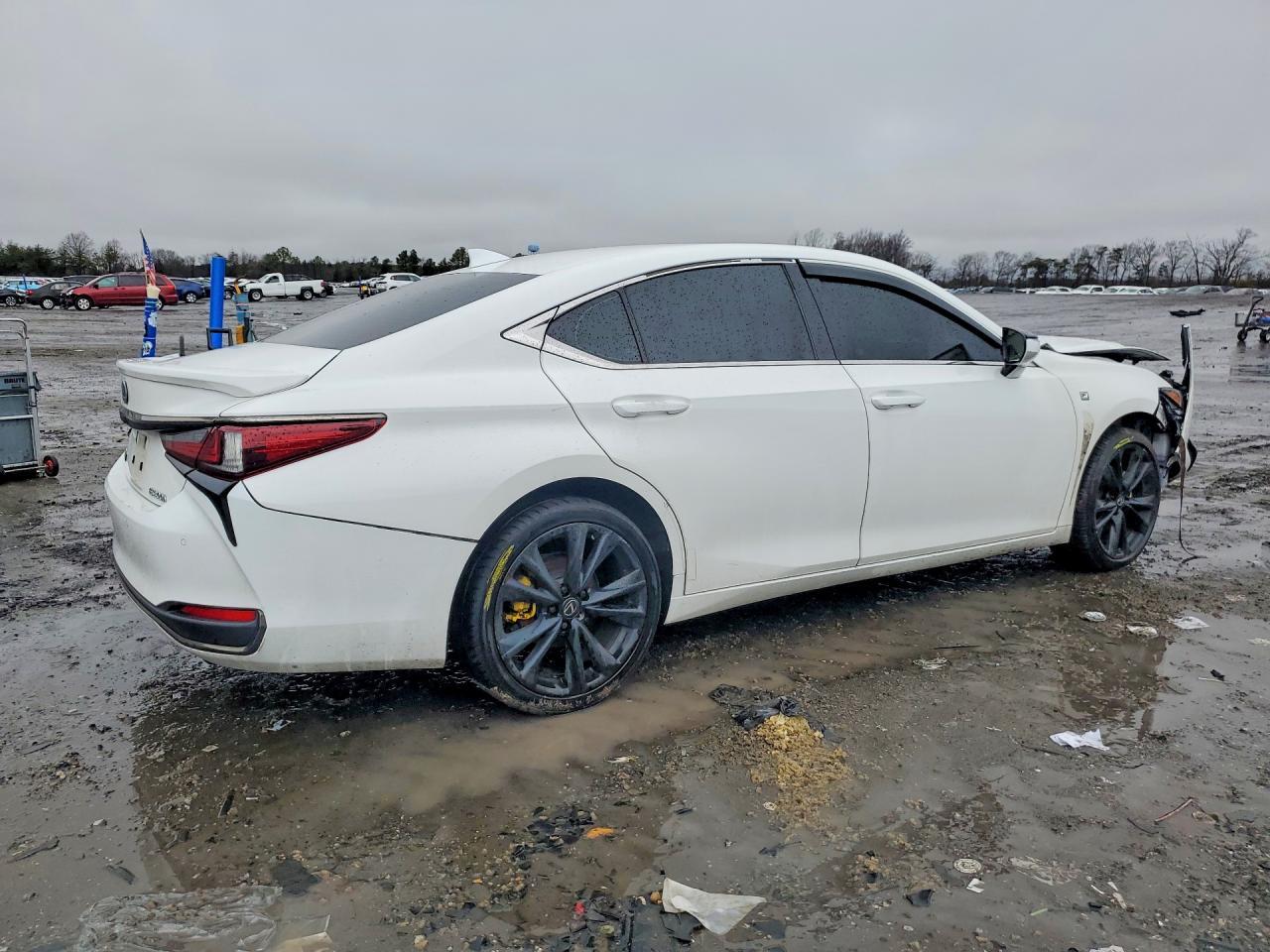 2023 Lexs Es 300H F Sport Handling - Image 5
