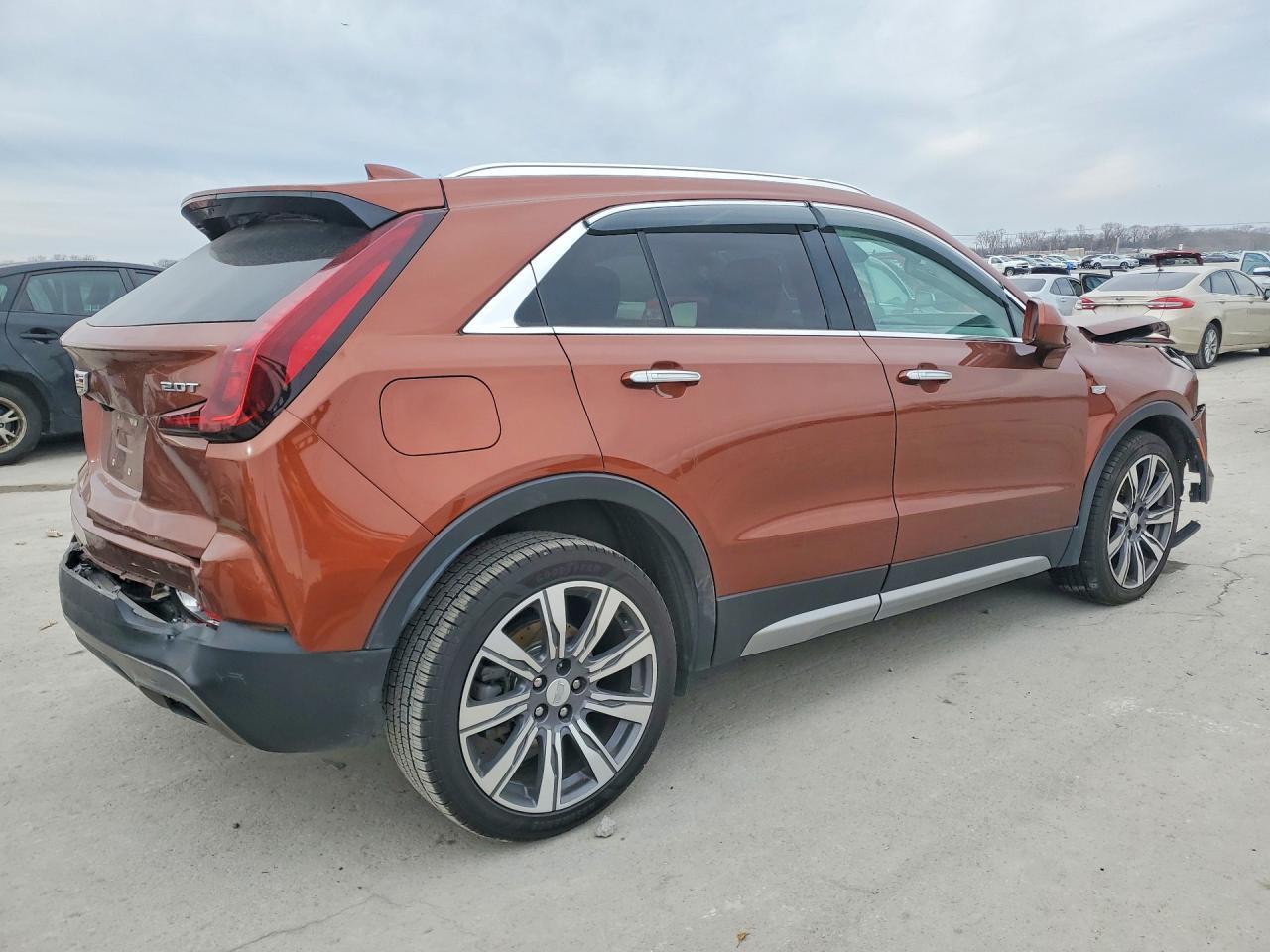 2019 Cadillac Xt4 - Фото 3