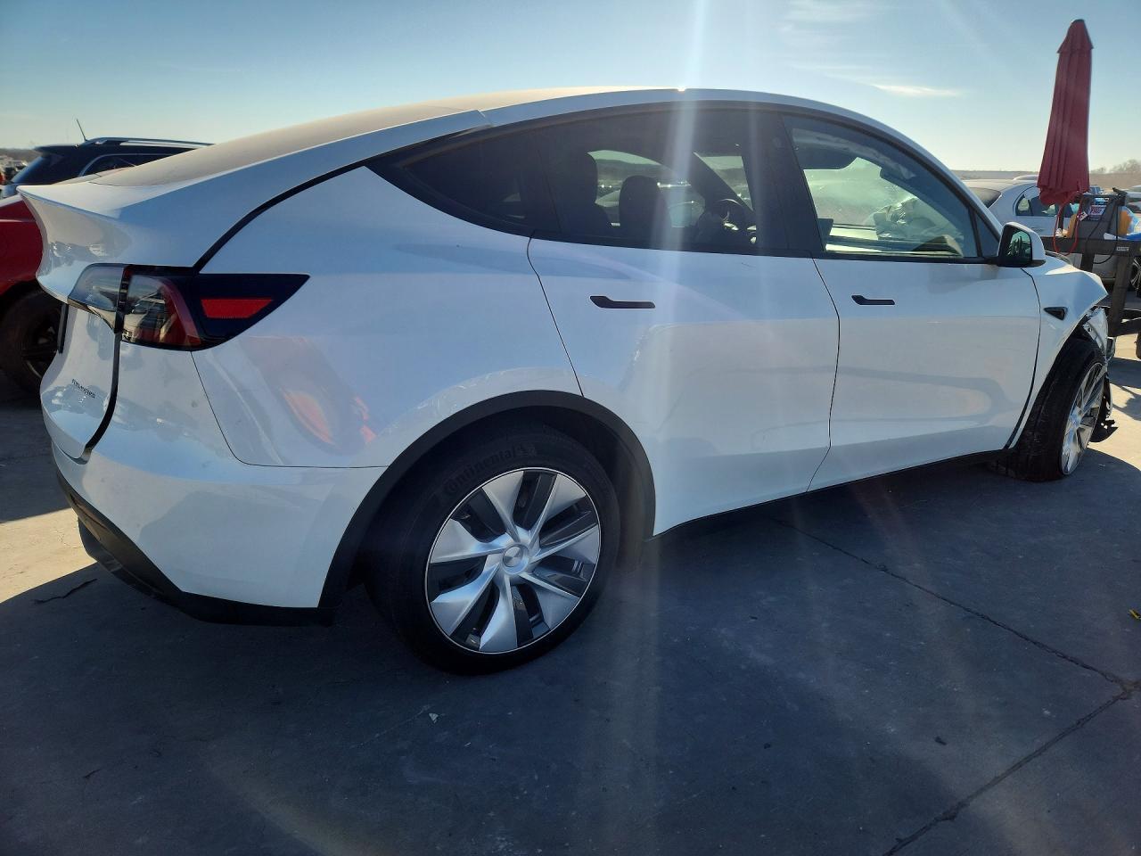 2023 Tesla Model Y - Image 3
