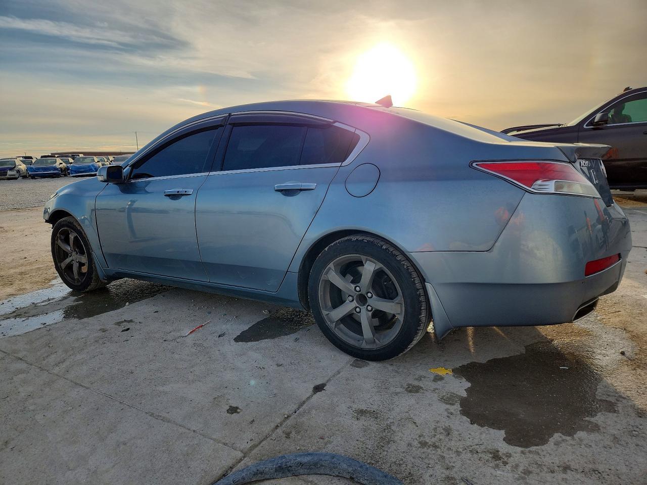 2010 Acura Tl - Image 2