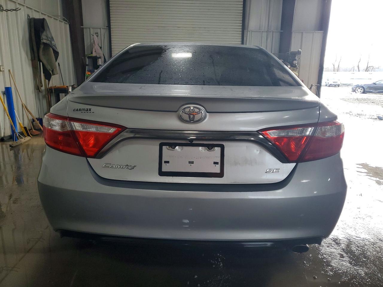2015 Toyota Camry Se - Фото 6