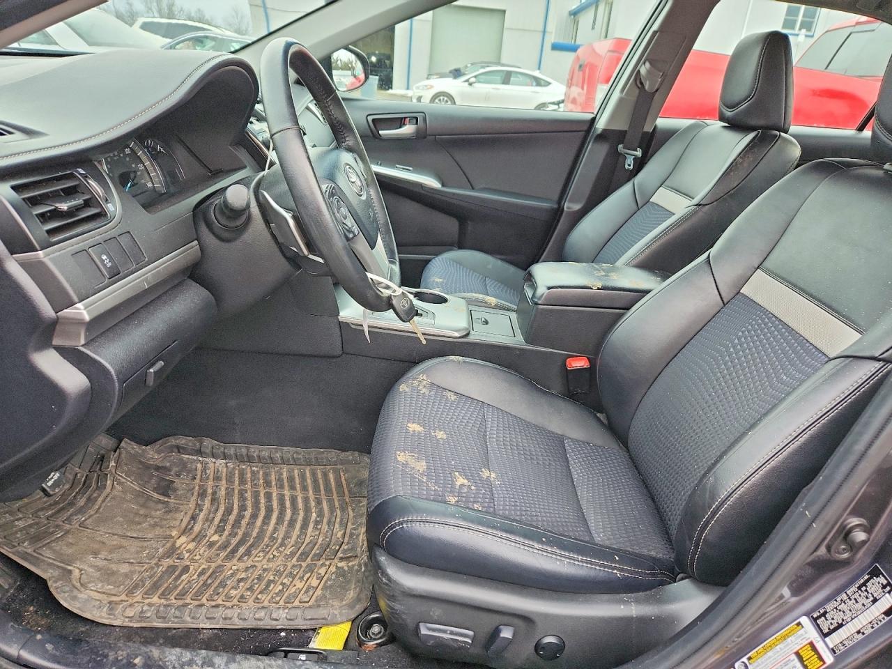 2013 Toyota Camry Se - Image 7