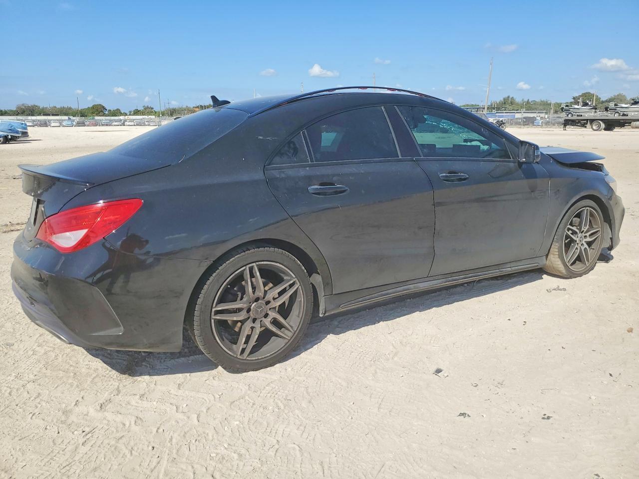 2019 Mercedes-Benz Cla 250 - Фото 3