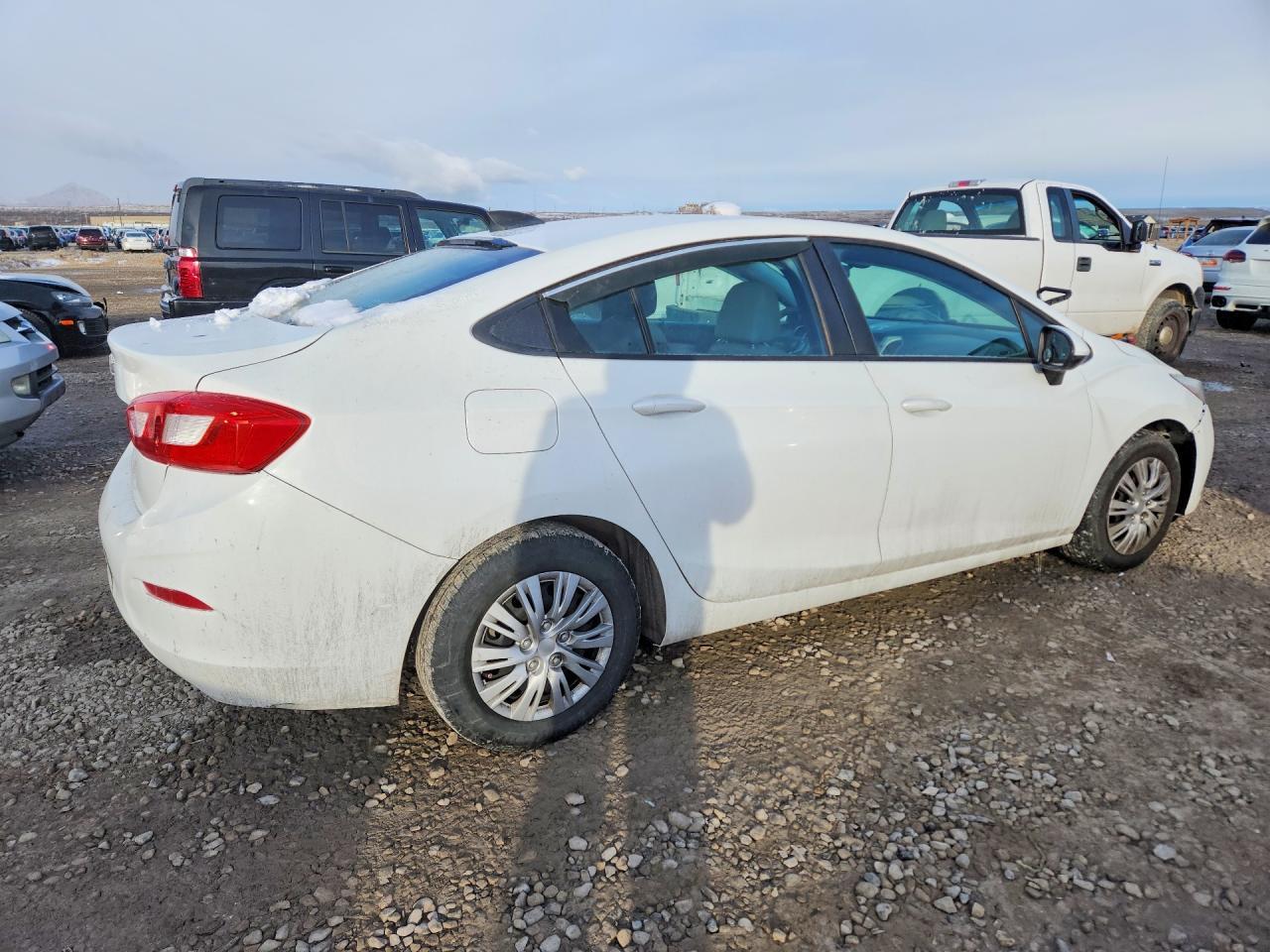2017 Chevrolet Cruze Ls - Фото 3