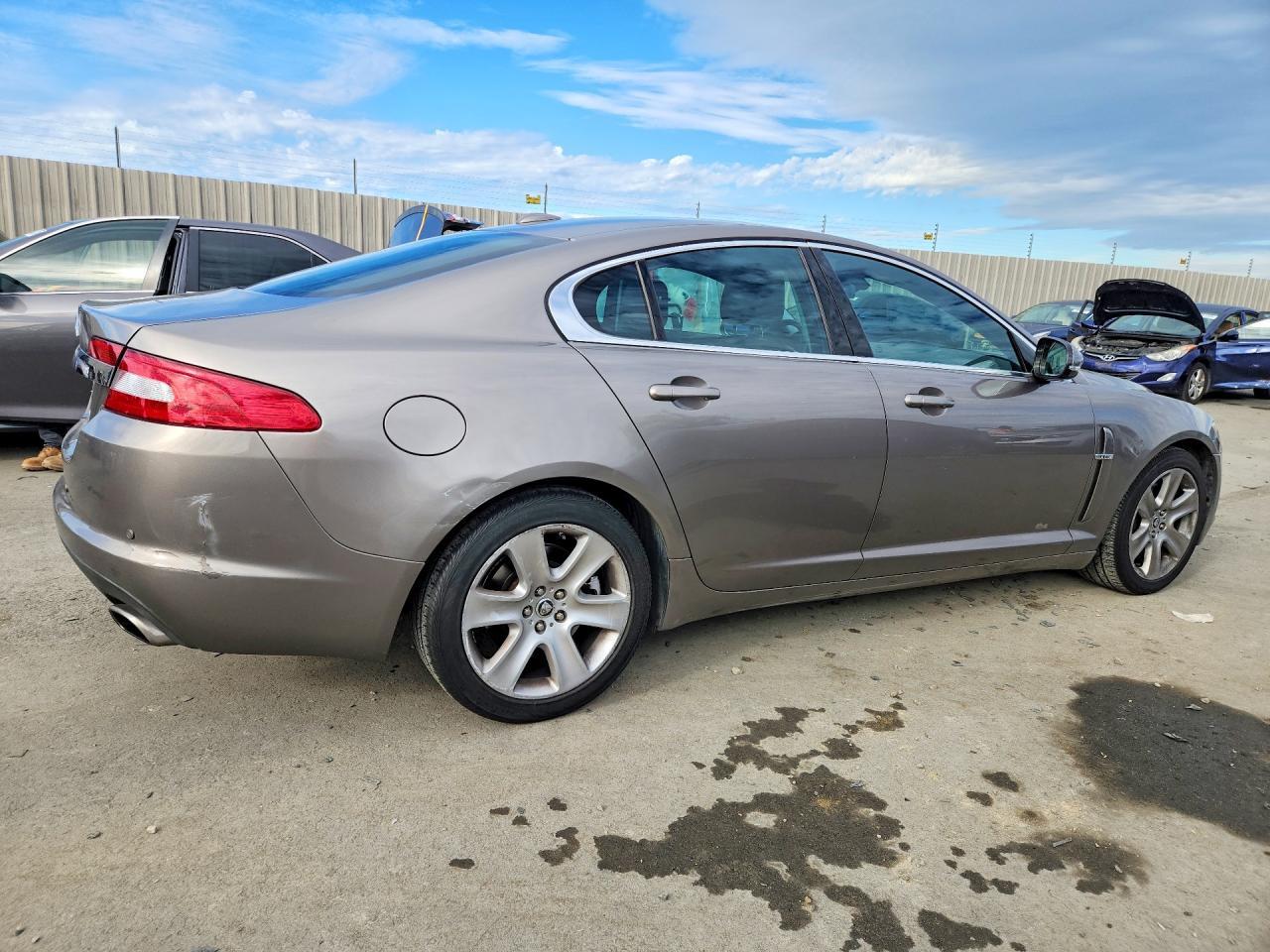 2011 Jaguar Xf Xf - Фото 3