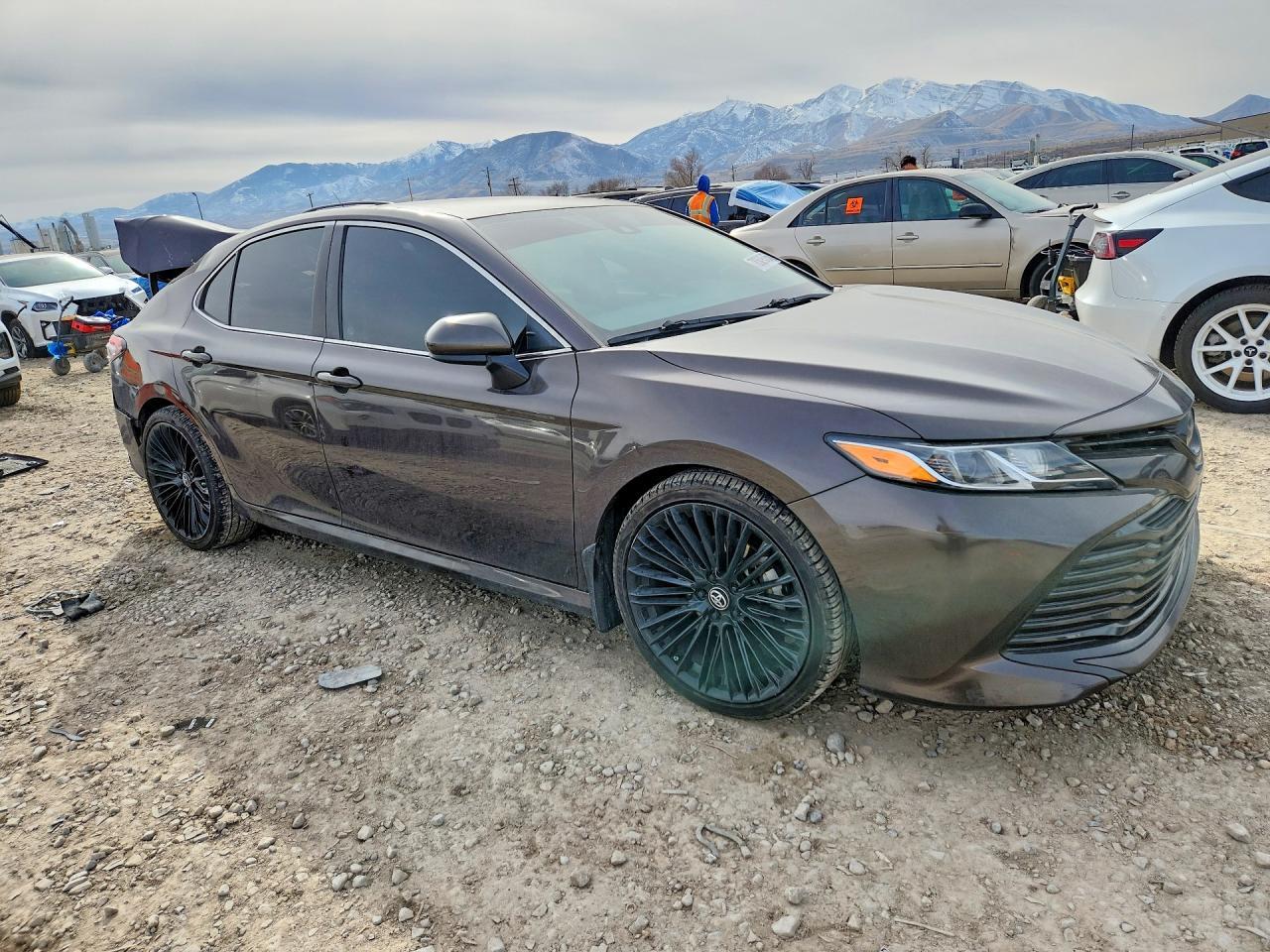 2019 Toyota Camry Le - Фото 4