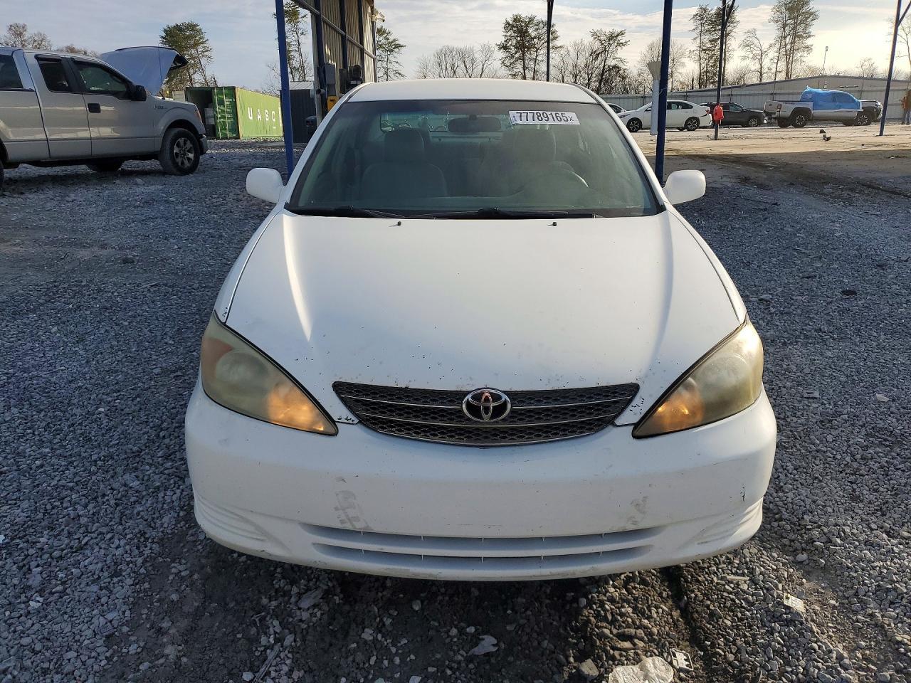 2002 Toyota Camry Le - Фото 5