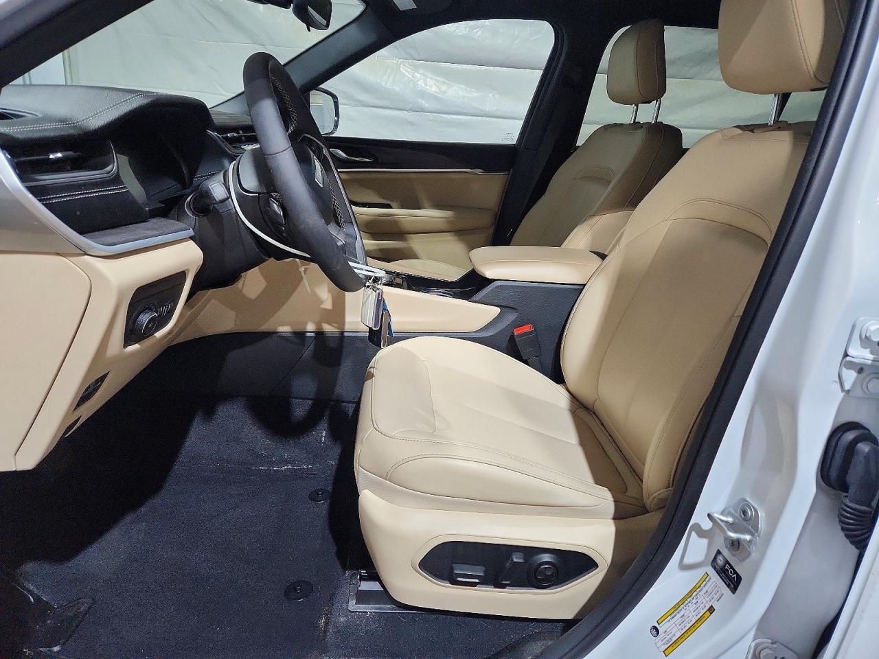 2024 Jeep Grand Cherokee L Limited - Image 7