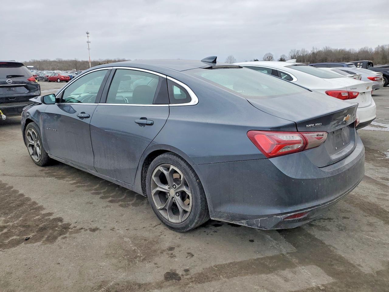 2020 Chevrolet Malibu Lt - Image 2