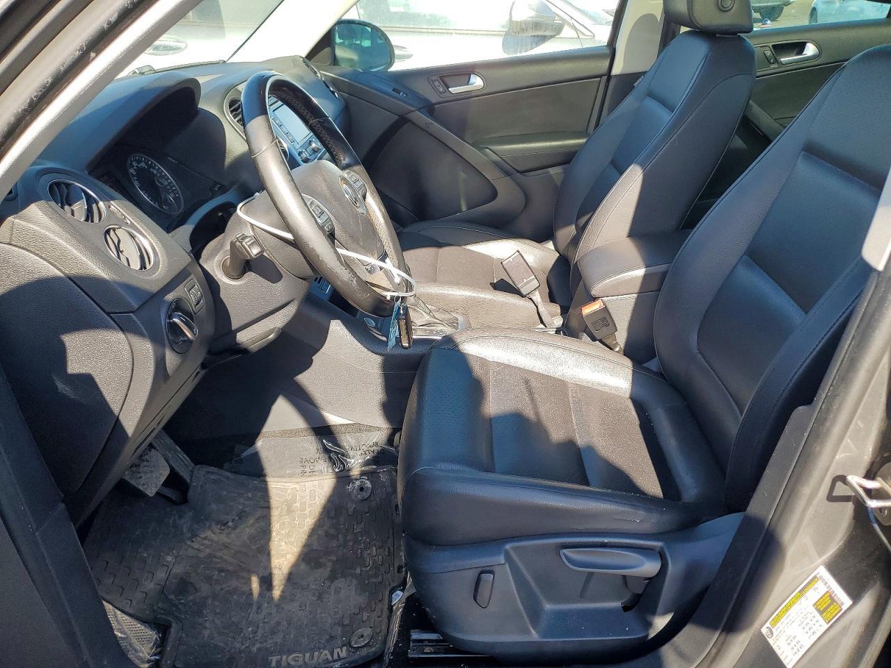 2014 Volkswagen Tiguan S - Фото 7