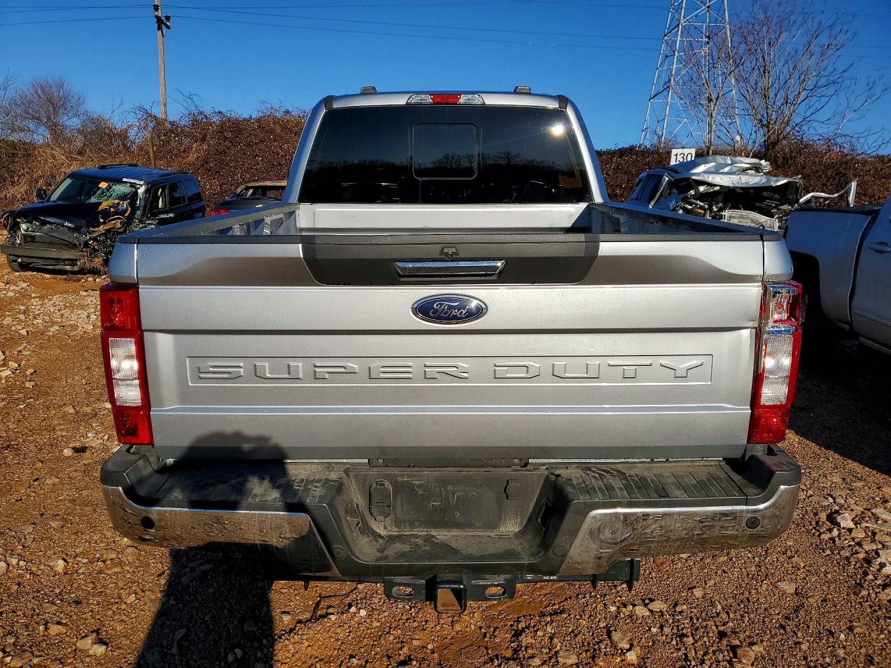 2022 Ford F250 Super Duty - Image 6
