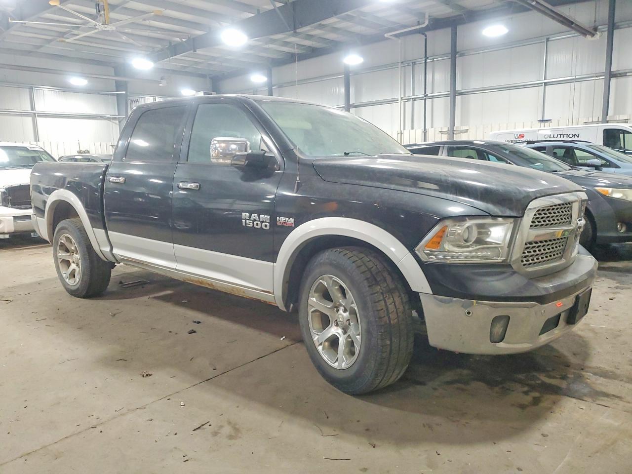 2017 Ram 1500 Laramie - Image 4