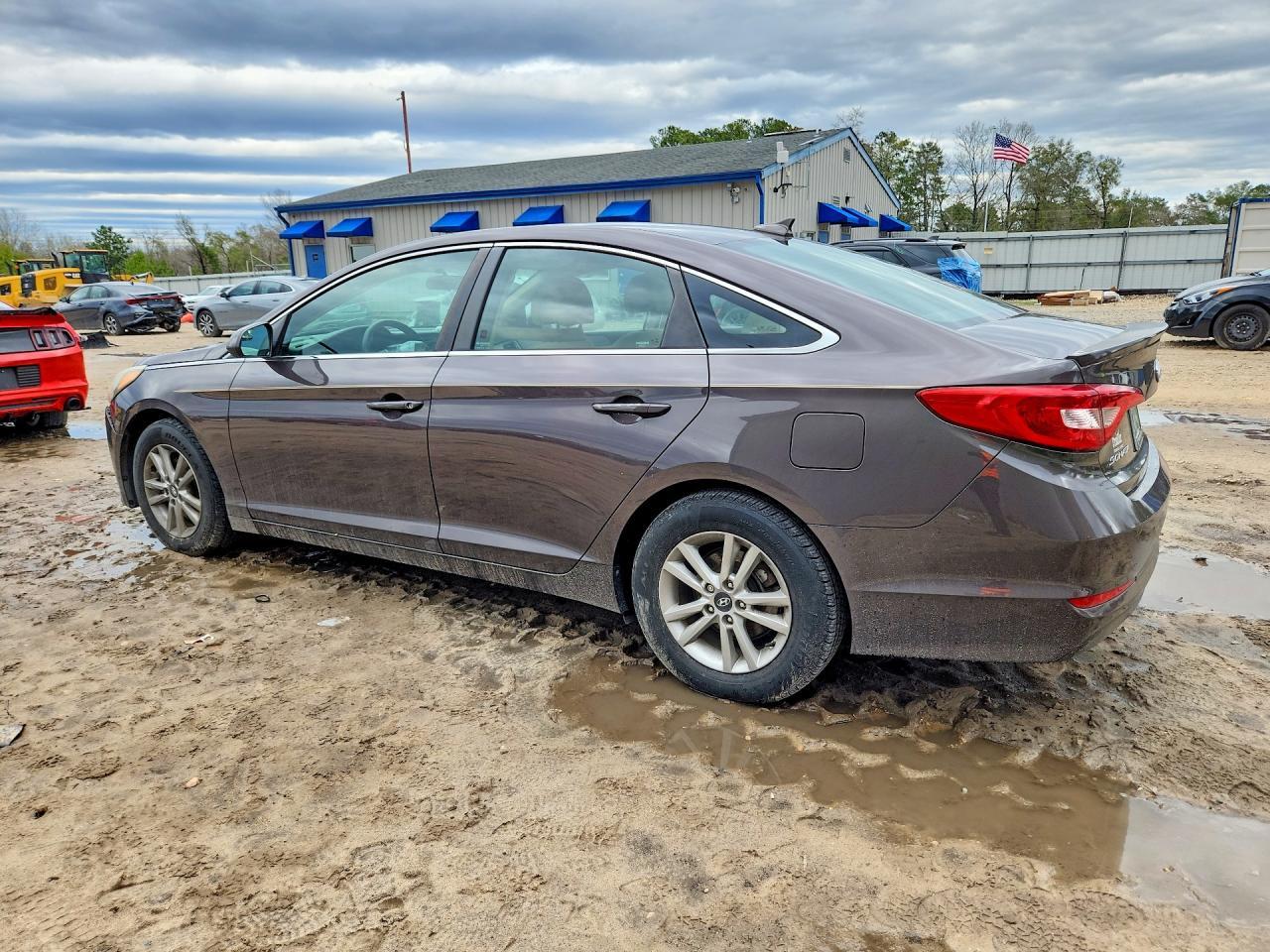 2017 Hyundai Sonata Base - Фото 2