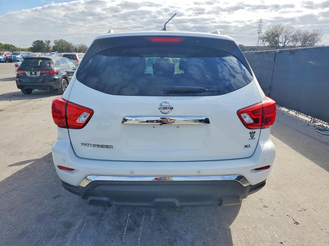 2018 Nissan Pathfinder Sl - Фото 6