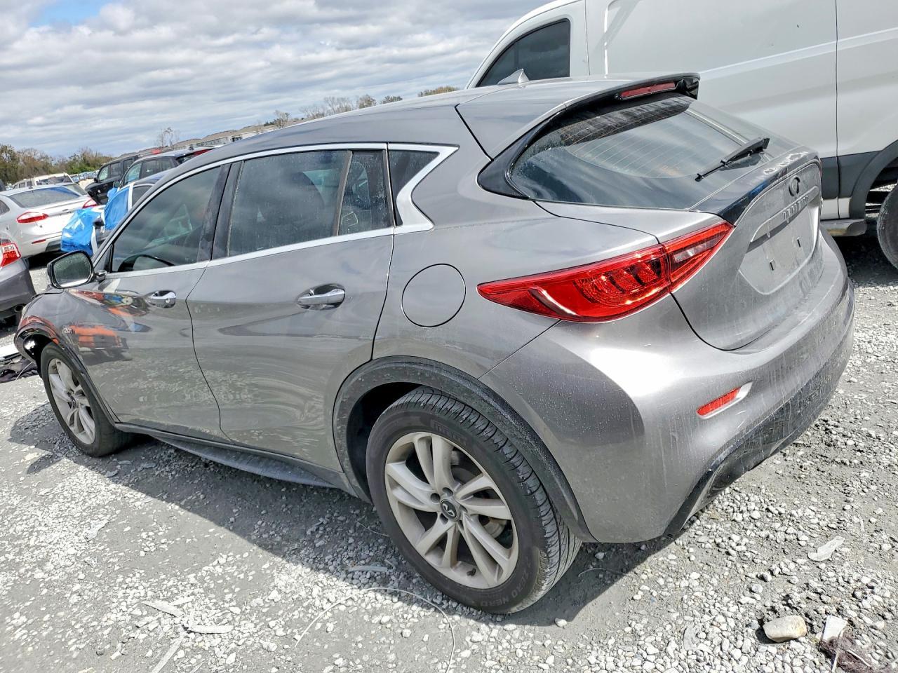 2018 Infiniti Qx30 Pure - Фото 3