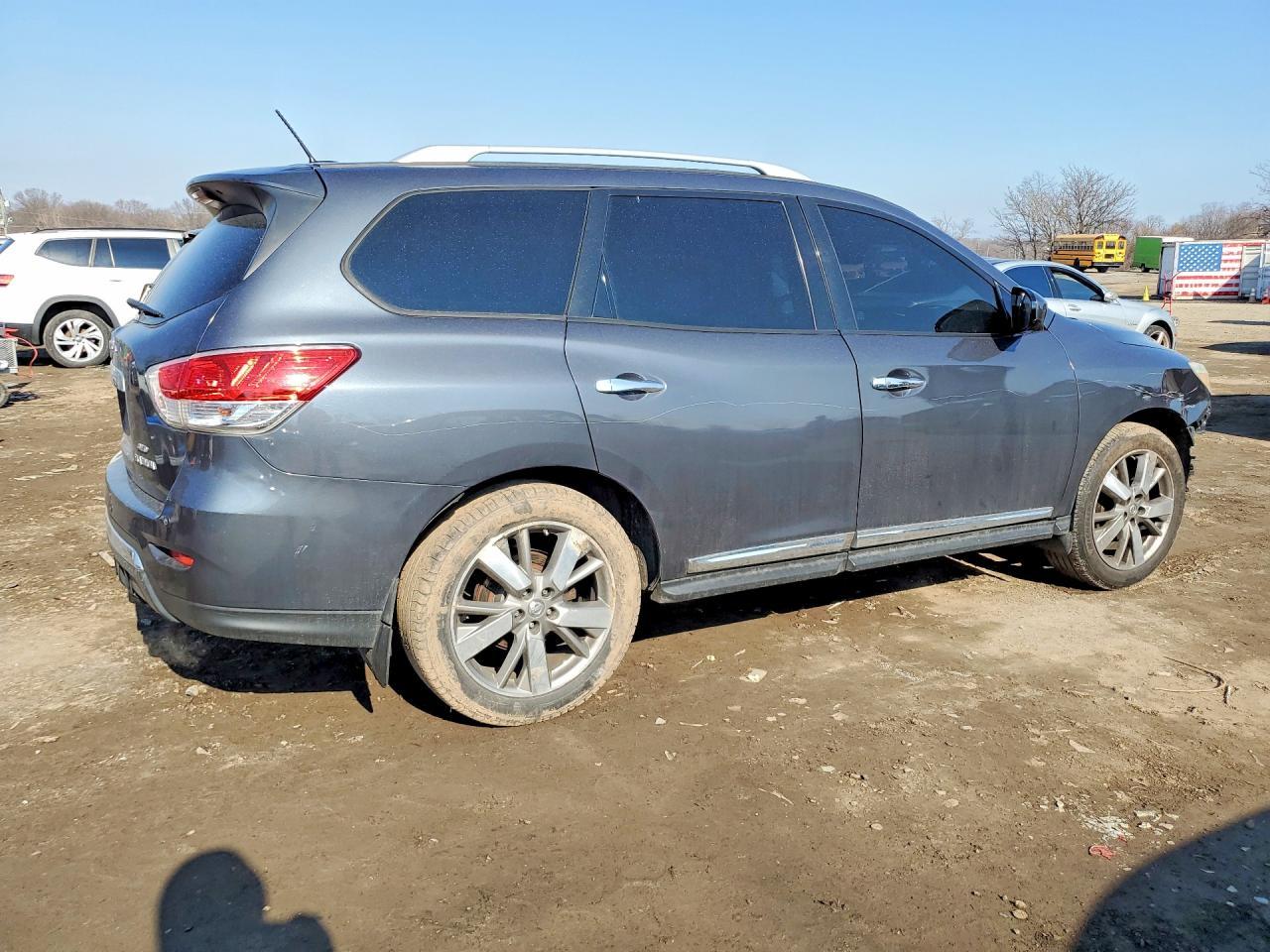 2013 Niss Pathfinder S - Фото 3