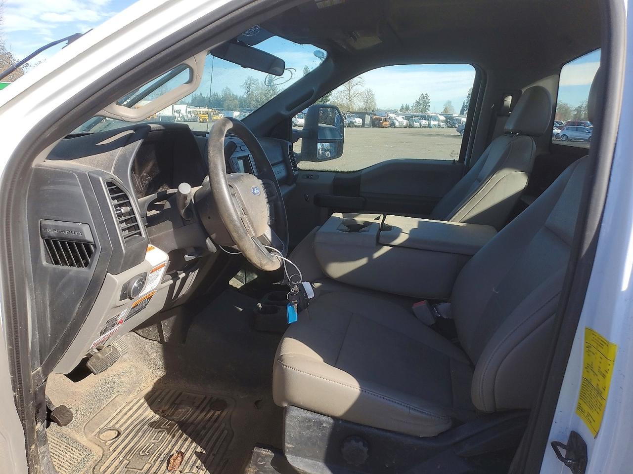 2019 Ford F550 Bucket Truck - Image 7