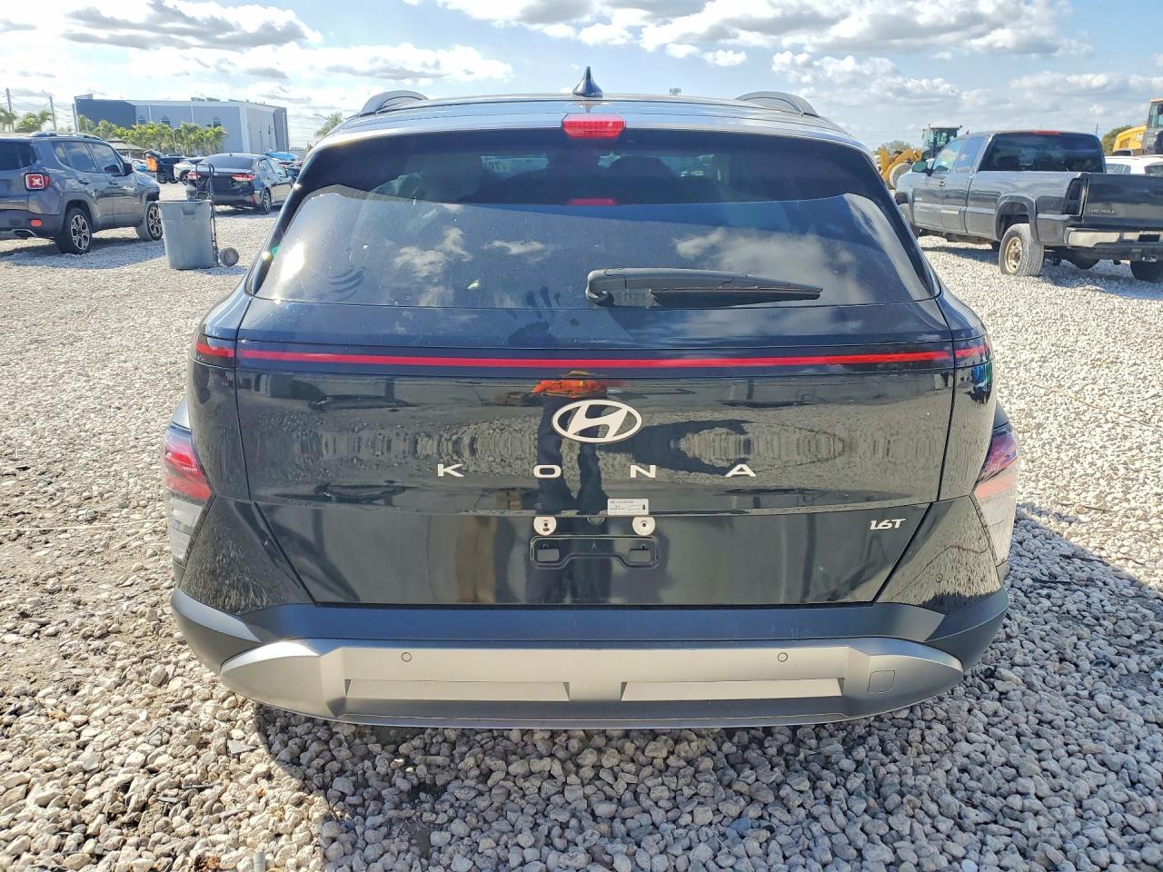 2024 Hyundai Kona Limited - Image 6