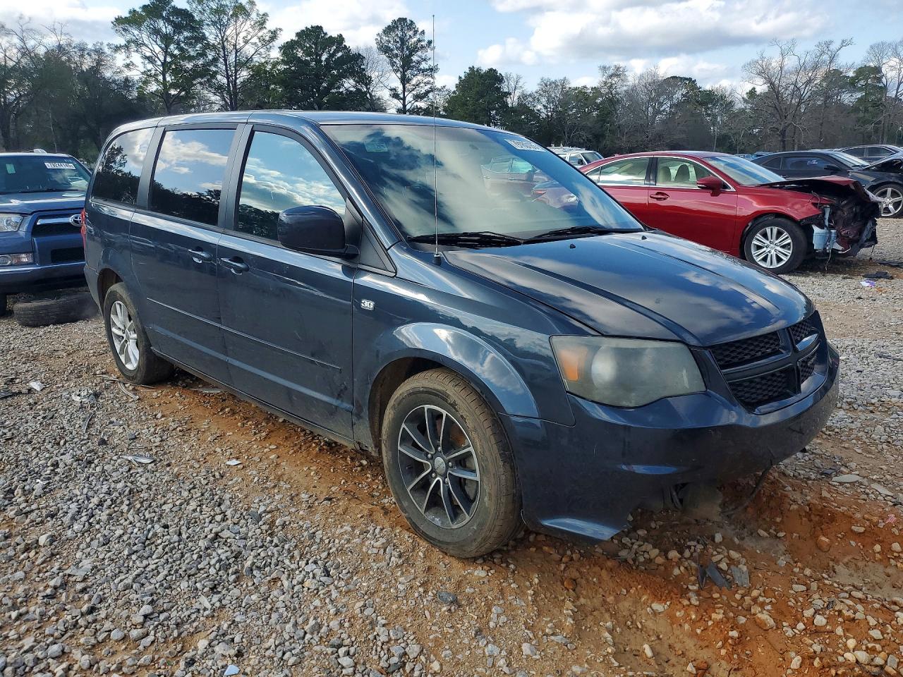 2014 Dodge Grand Caravan Se - Image 4