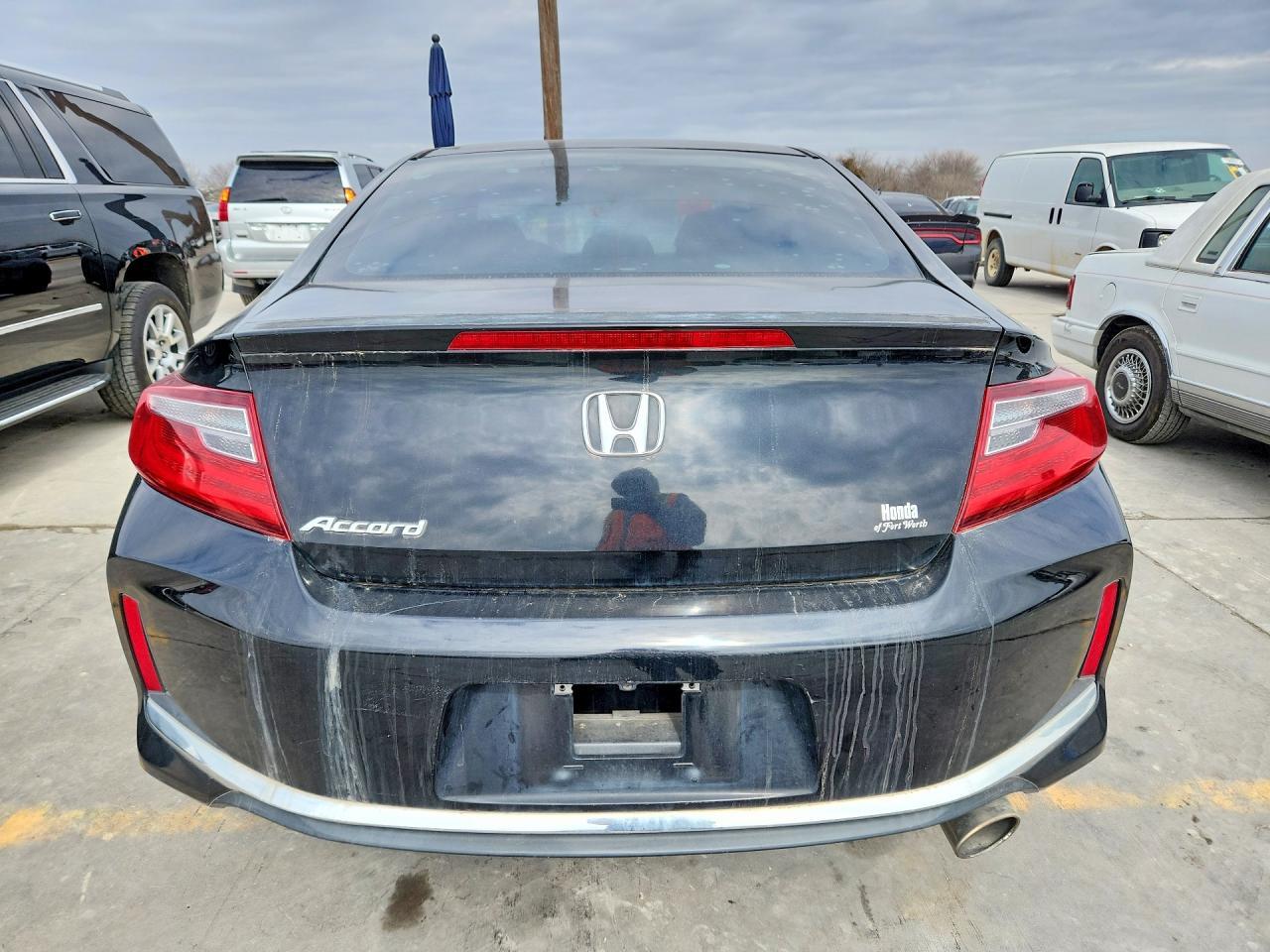 2017 Honda Accord Lx-S - Фото 6