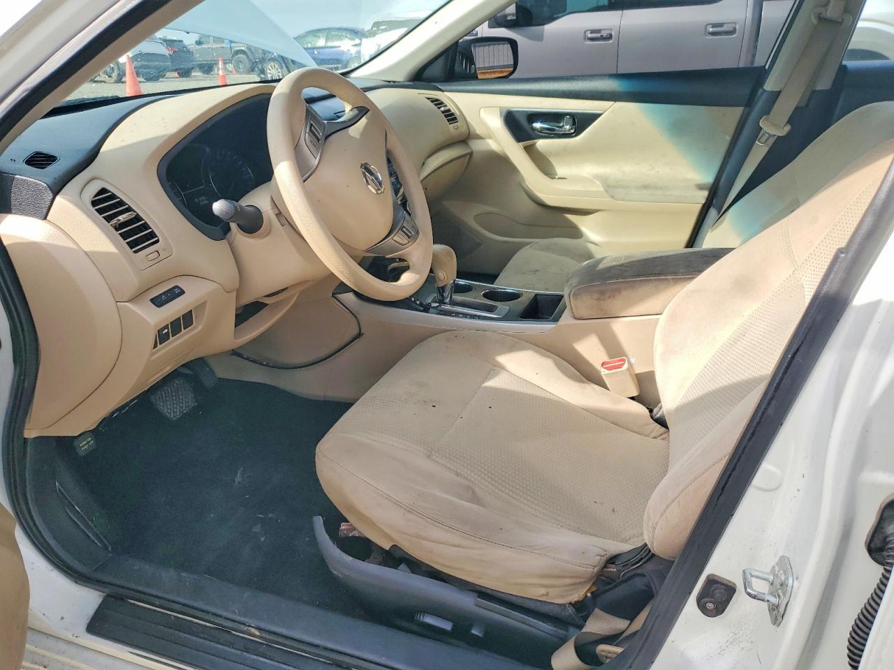 2015 Nissan Altima 2.5 S - Image 7