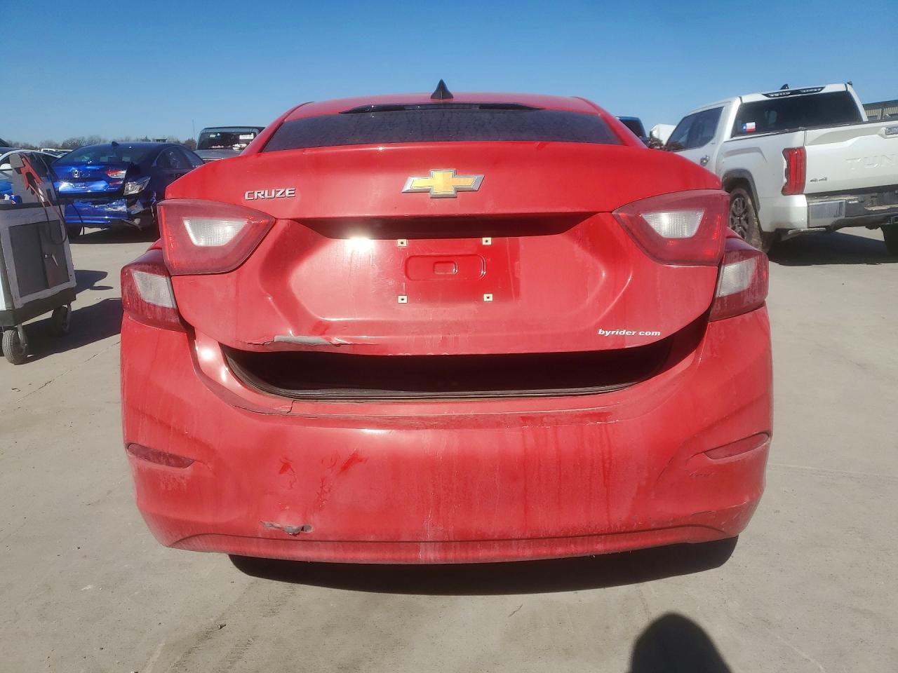 2018 Chevrolet Cruze Ls - Image 6