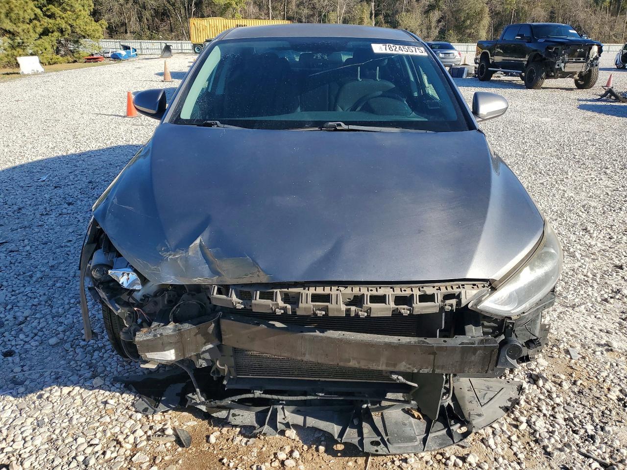 2018 Hyundai Elantra Se - Image 5