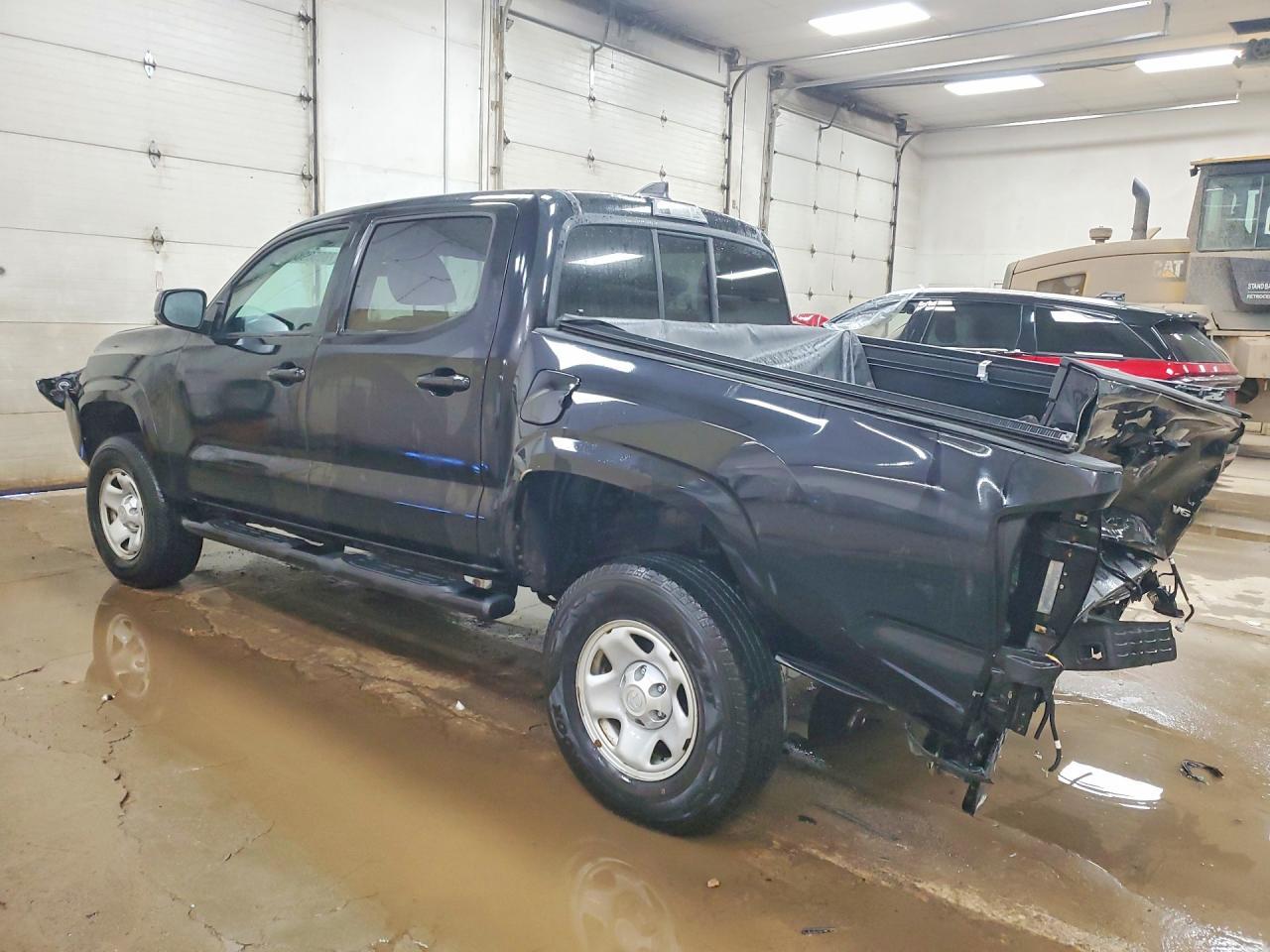 2021 Toyota Tacoma Sr V6 - Фото 2