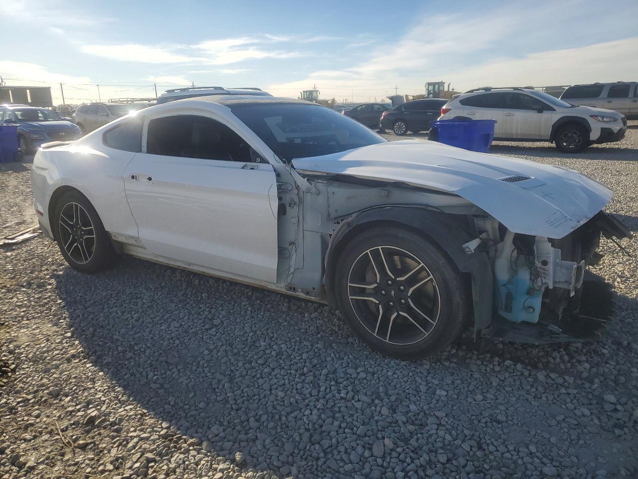 2019 Ford Mustang Gt - Фото 4
