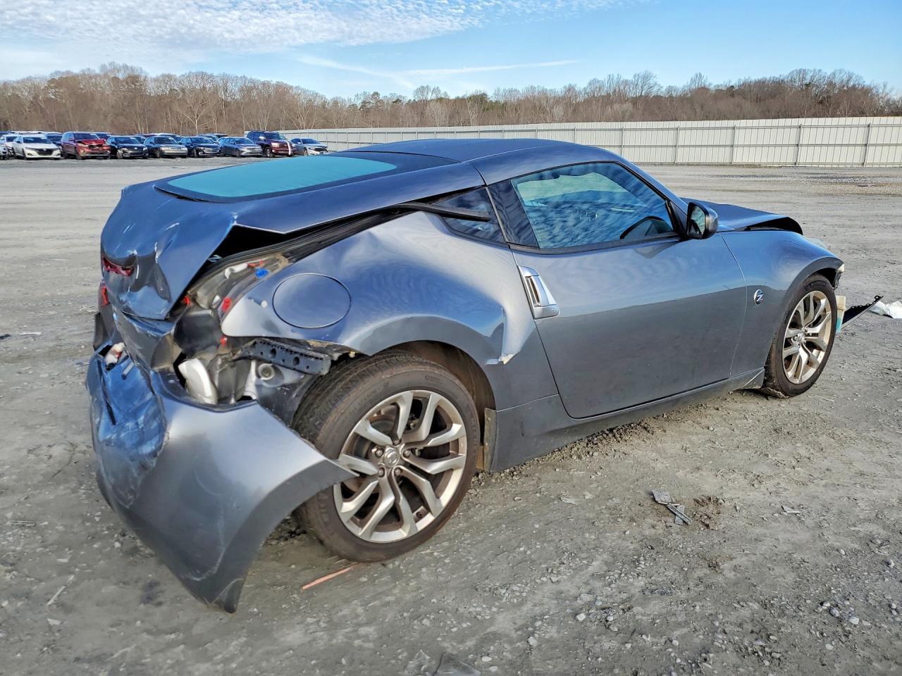 2014 Nissan 370Z Base - Image 3