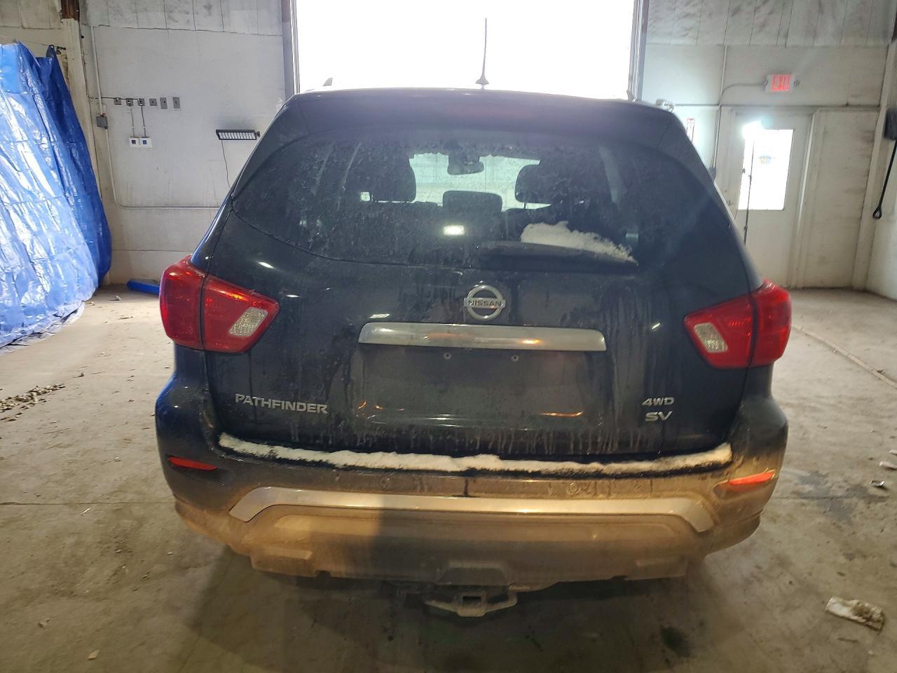 2018 Nissan Pathfinder S - Image 6