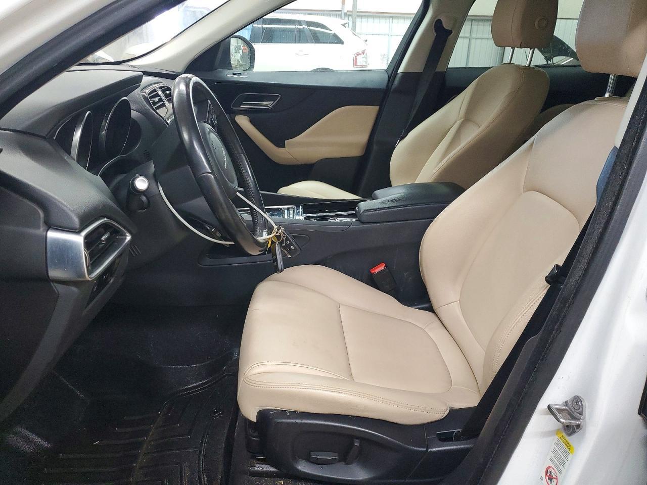 2018 Jaguar F-Pace Premium - Image 7