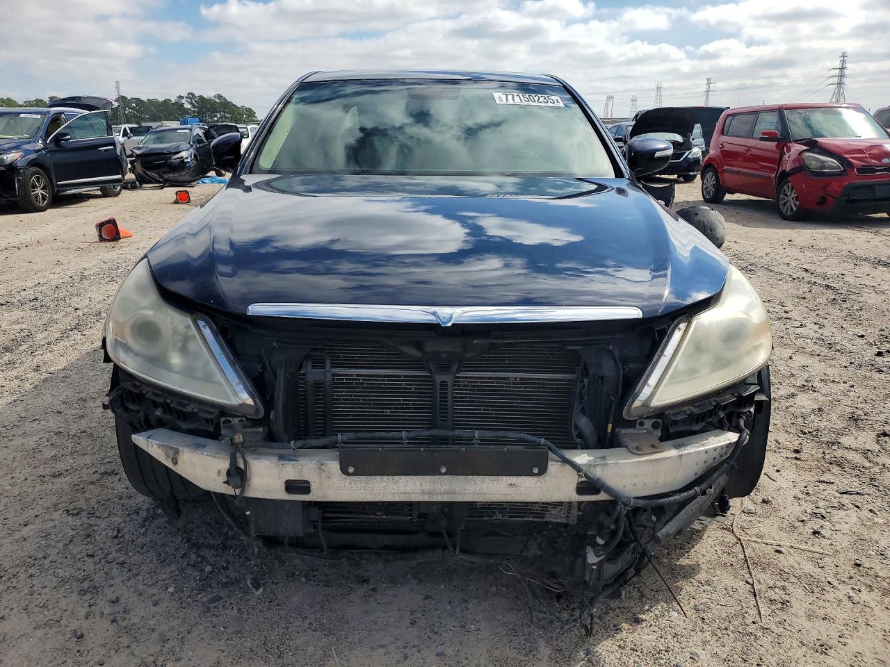 2011 Hyundai Genesis 4.6L - Фото 5