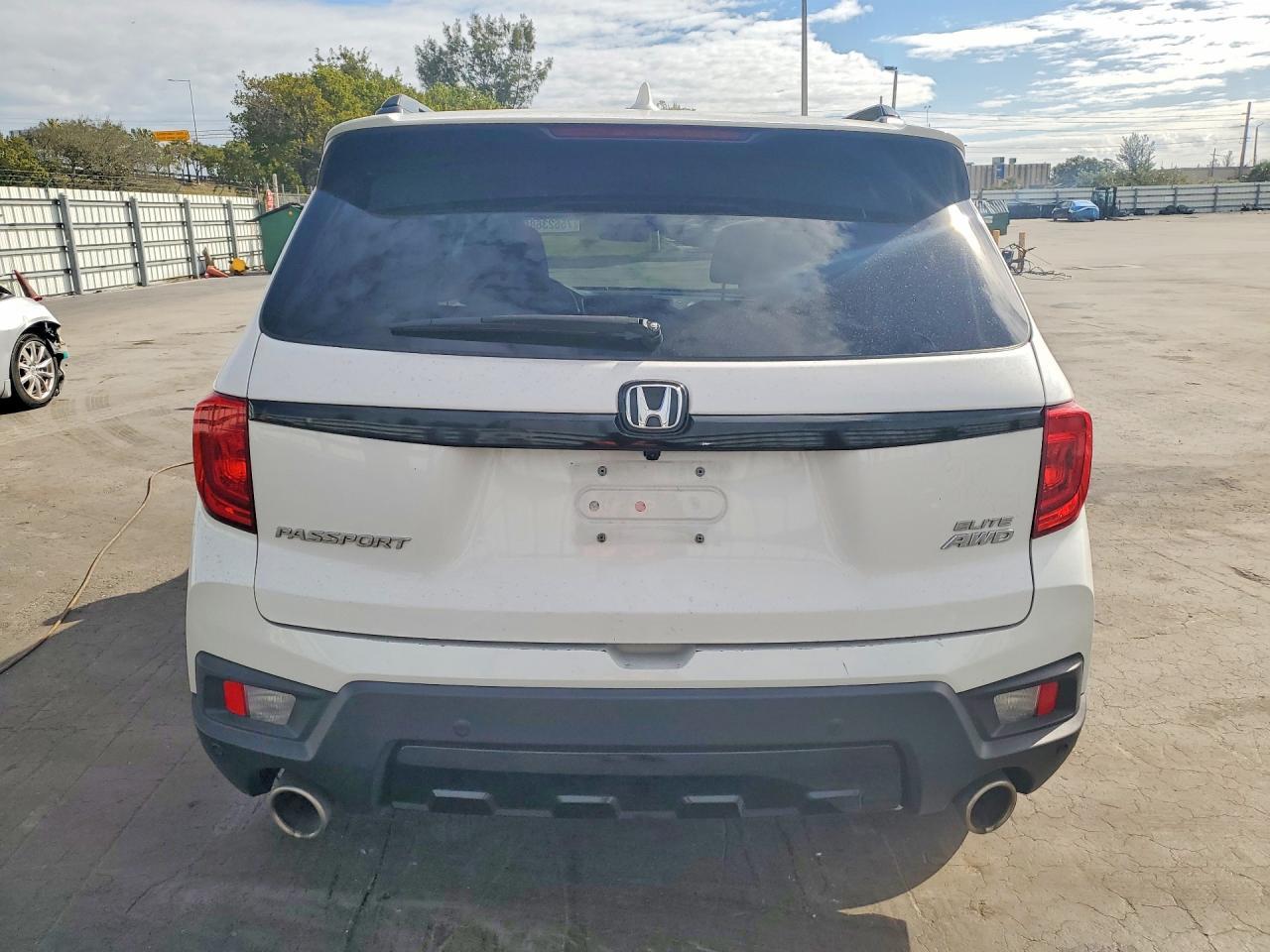 2023 Honda Passport - Image 6